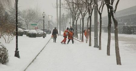 Państwowa Inspekcja Pracy: „W pracy nie może być zimno”