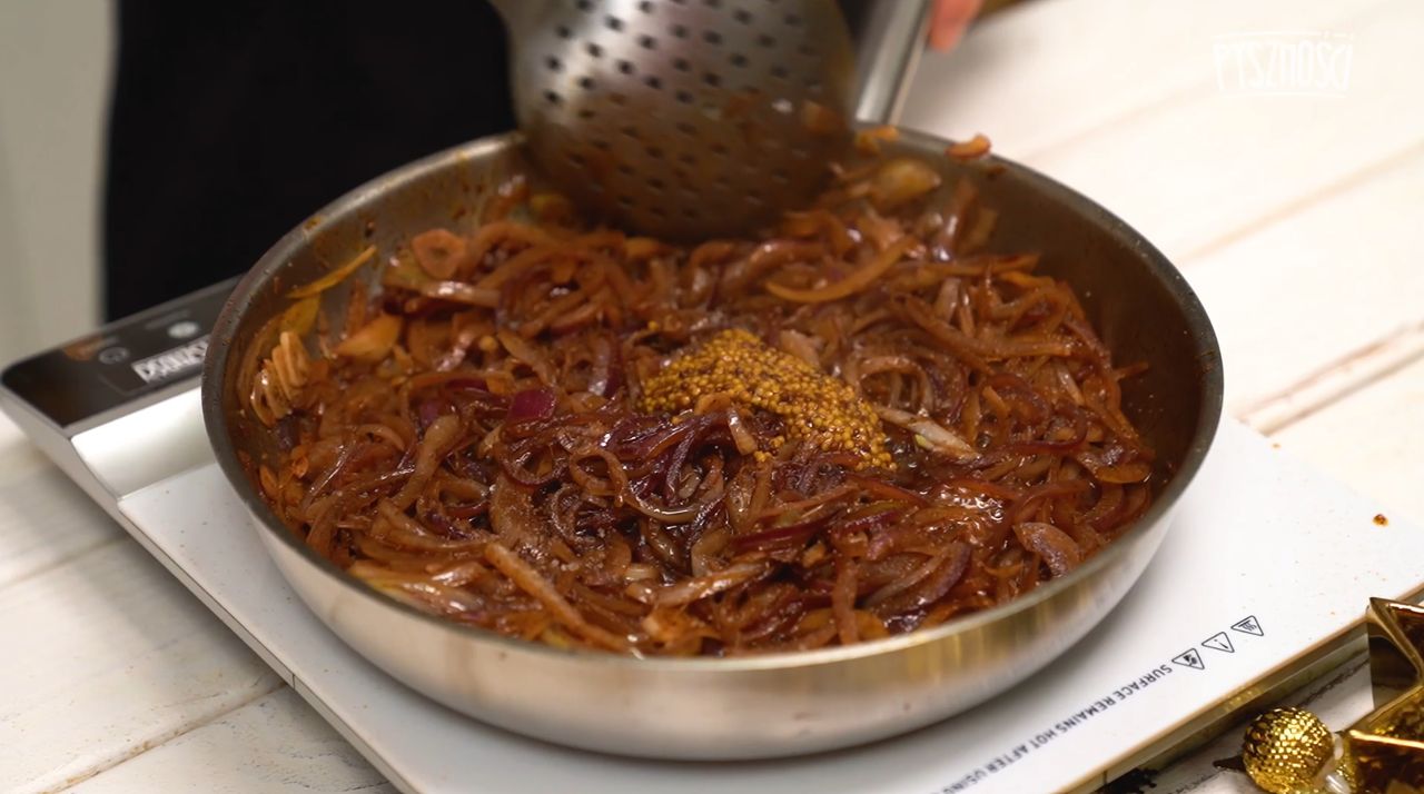 Aromatic stewed onion