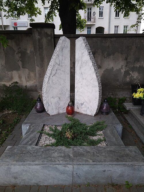 Grób Andrzeja Nardelliego