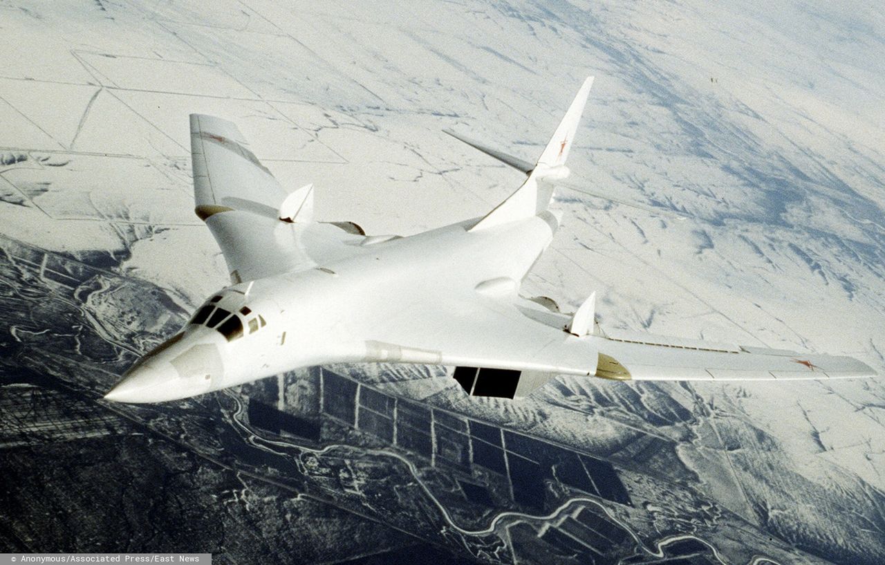 "Ramię Kremla". Rosja buduje nowe bombowce Tu-160M