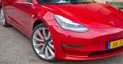Tesla ma problem z 362 tys. aut. Systemy autonomicznej jazdy mogą doprowadzić do wypadku