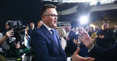Szymon Hołownia kontra sympatyk Mentzena: "Galareta z mózgu"