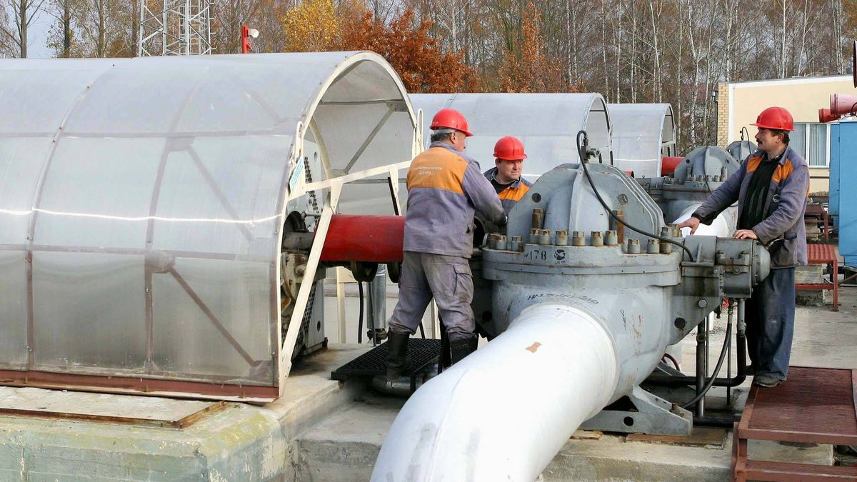 Białoruski operator ropociągów ograniczył przepływy ropy do Polski  