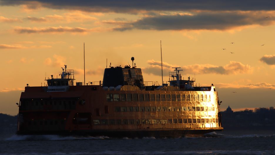 Na promie Staten Island wybuchł pożar