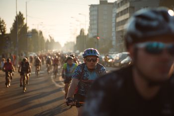 Rajd rowerowy po poznańskich peryferiach. Odkryj historię i krajobraz obrzeży miasta.