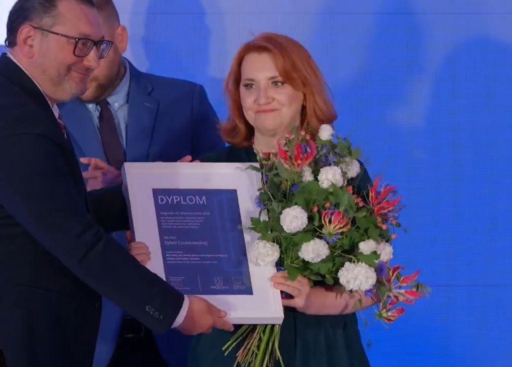 "Bóg techy" docenione. Sylwia Czubkowska z Nagrodą im. Marcina Króla