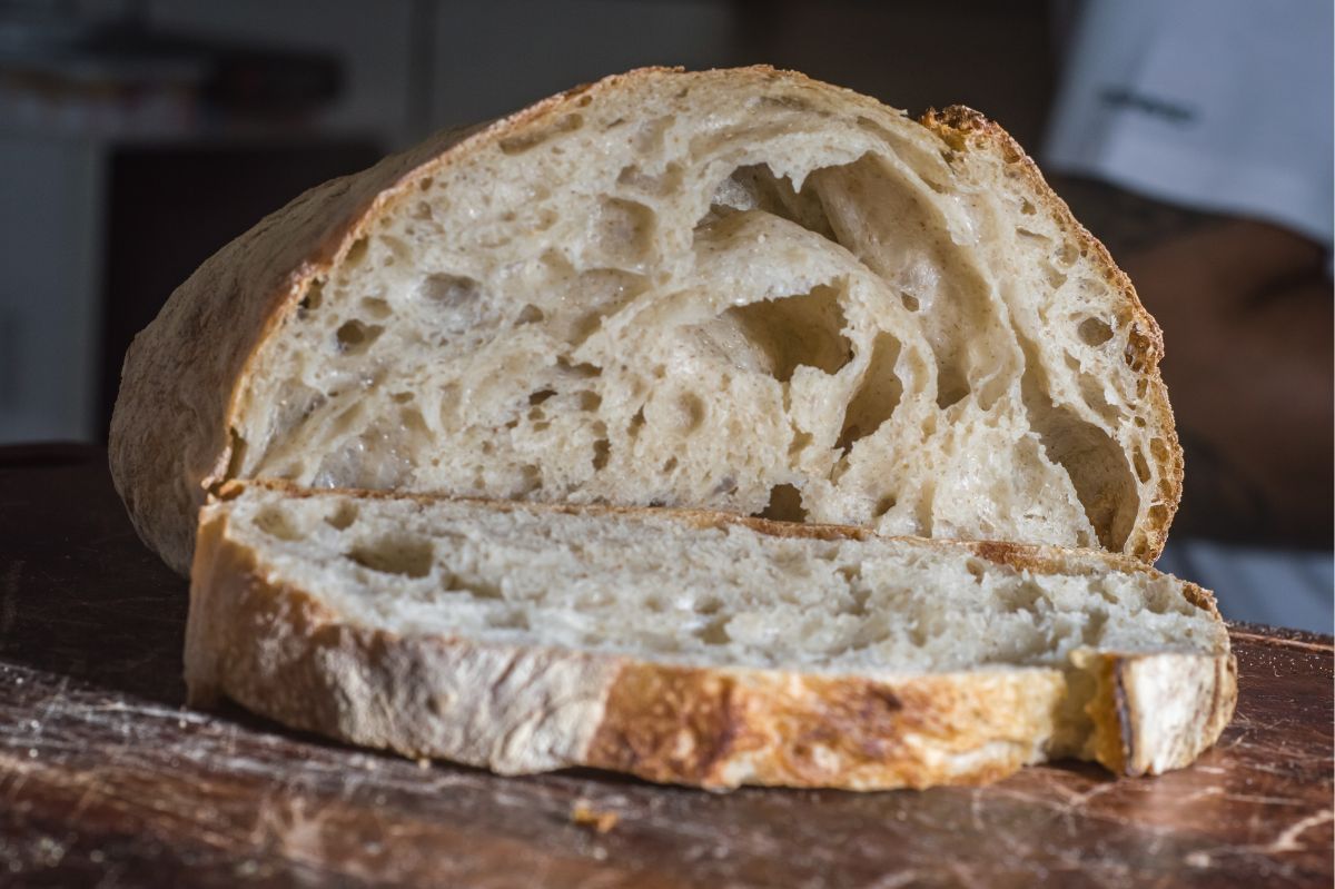 Pão de água: Crafting Portugal's beloved water bread at home