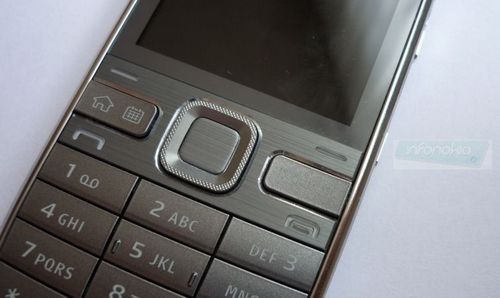 Test telefonu Nokia E52 2