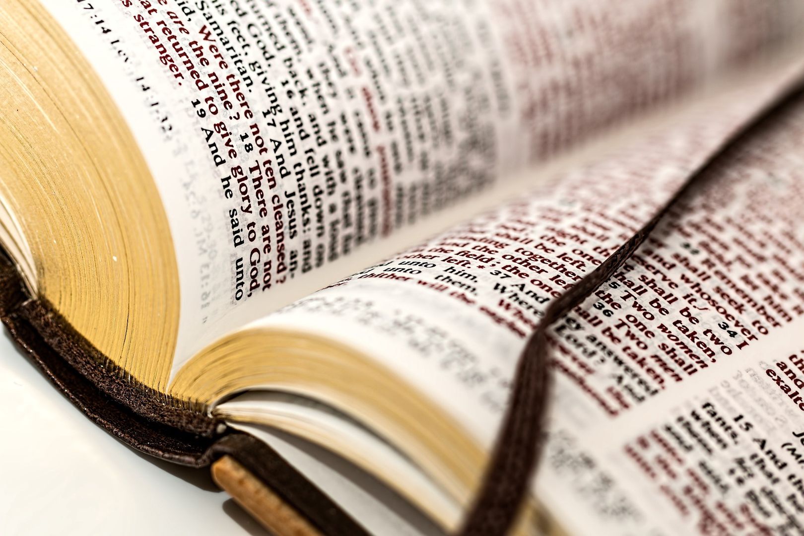 Naukowcy odkryli usunięty fragment Nowego Testamentu. "Brama do zrozumienia Biblii"