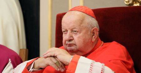 Przesłuchają Dziwisza? Kategoryczna deklaracja prawnika kardynała
