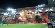 "Czas apokalipsy". Ostra oprawa kibiców Legii Warszawa opóźniła mecz