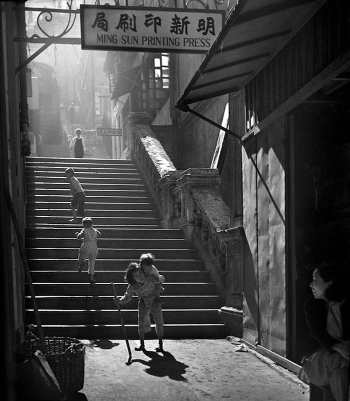 Inspirująca fotografia uliczna z Hong Kongu sprzed 60 lat 12