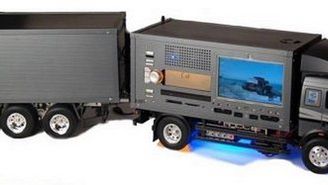 Komputer w mercedesie... zabawkowym 1