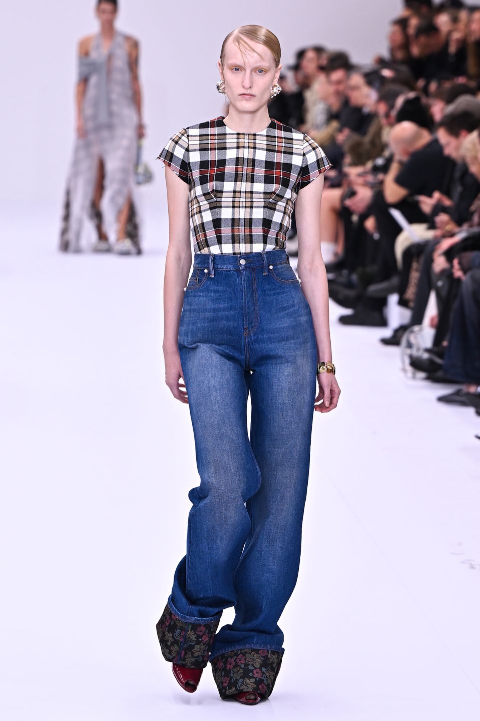 Acne Studios - jeansy z podwijanymi nogawkami