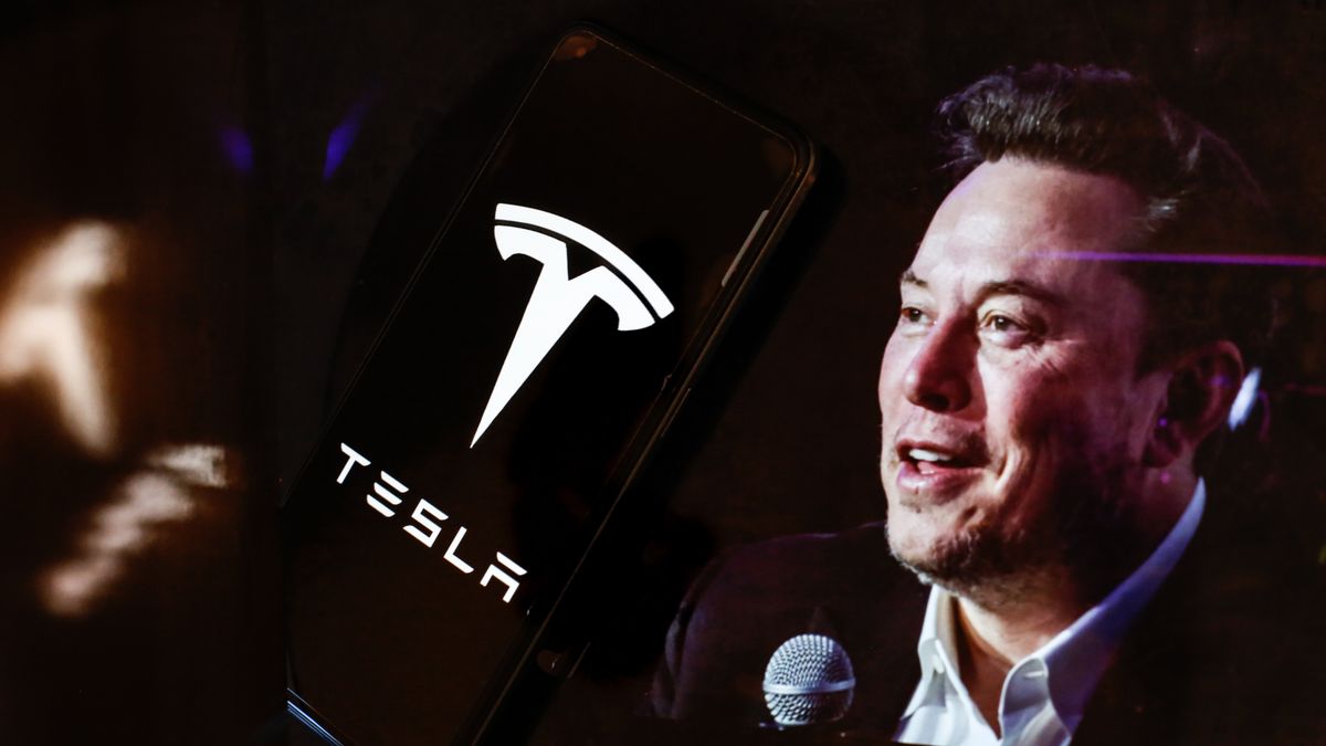 LONDON, UNITED KINGDOM - 2024/07/02: In this photo illustration, the Tesla logo is seen displayed on a smartphone screen and a computer screen displaying a portrait of Elon Musk, who is the owner of Tesla. The company recently lost clients due to Elon Musk's right wing shift. (Photo Illustration by Dominika Zarzycka/SOPA Images/LightRocket via Getty Images)