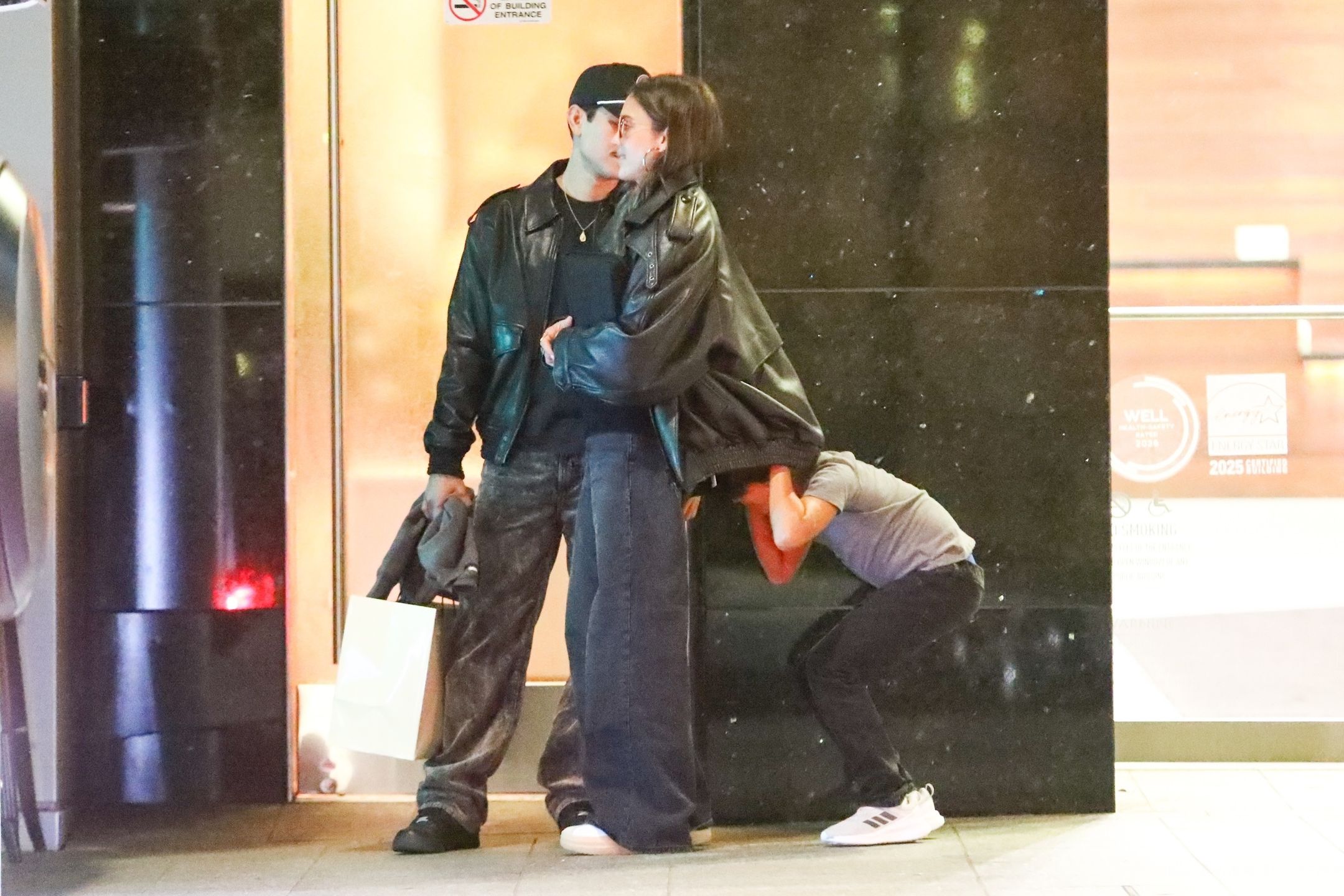 Jessica Alba i Danny Ramirez