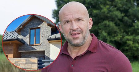Tomasz Oświeciński pochwalił się zdjęciem z budowy. Dom już na ukończeniu