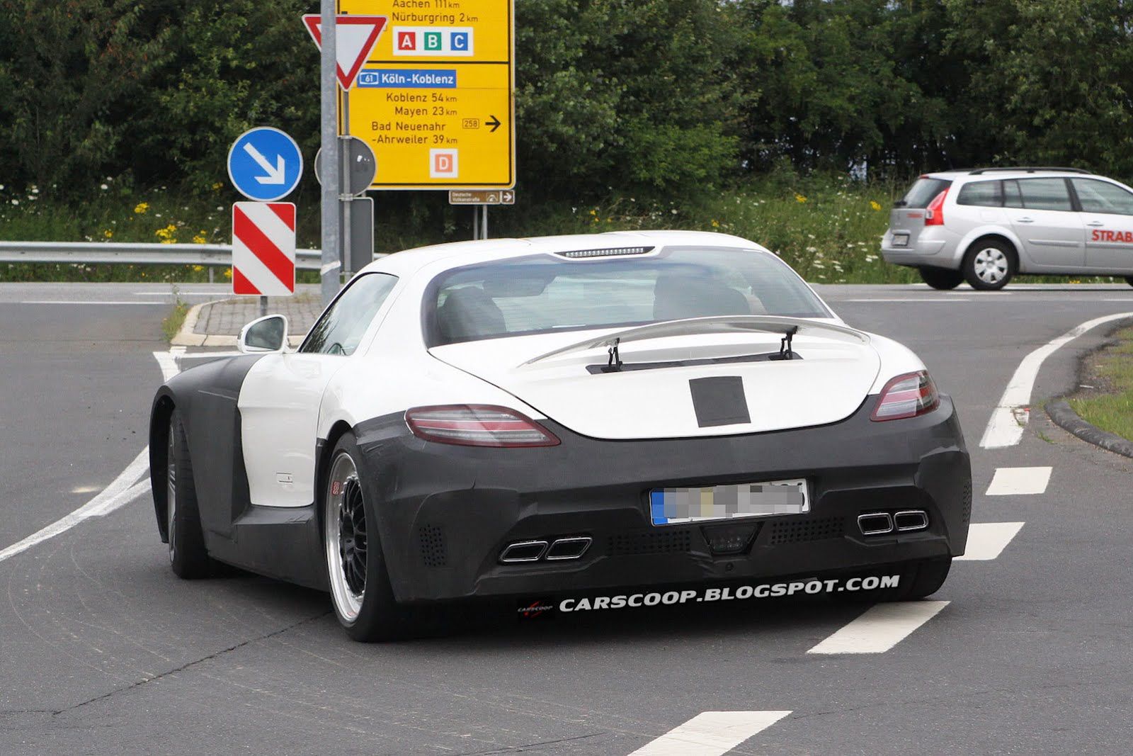 Mercedes SLS AMG Black Series - muł testowy/prototyp