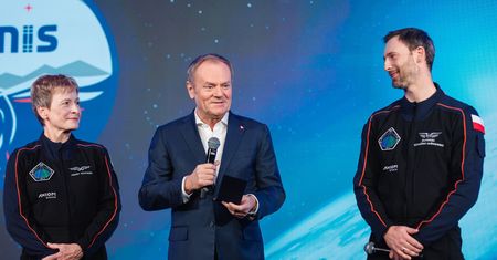 Polak poleci w kosmos. Tusk zabrał głos