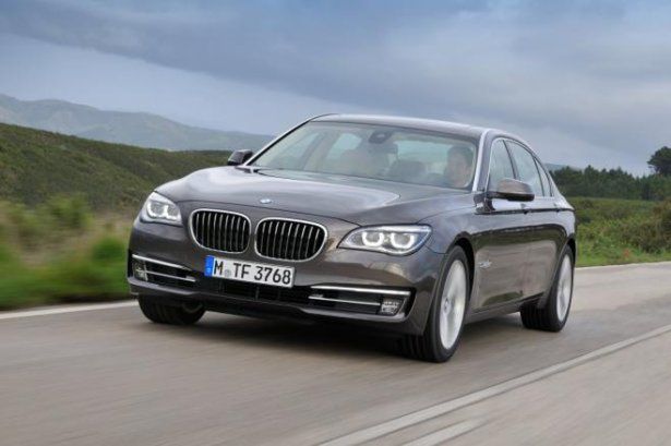 BMW 770i xDrive zamiast M7