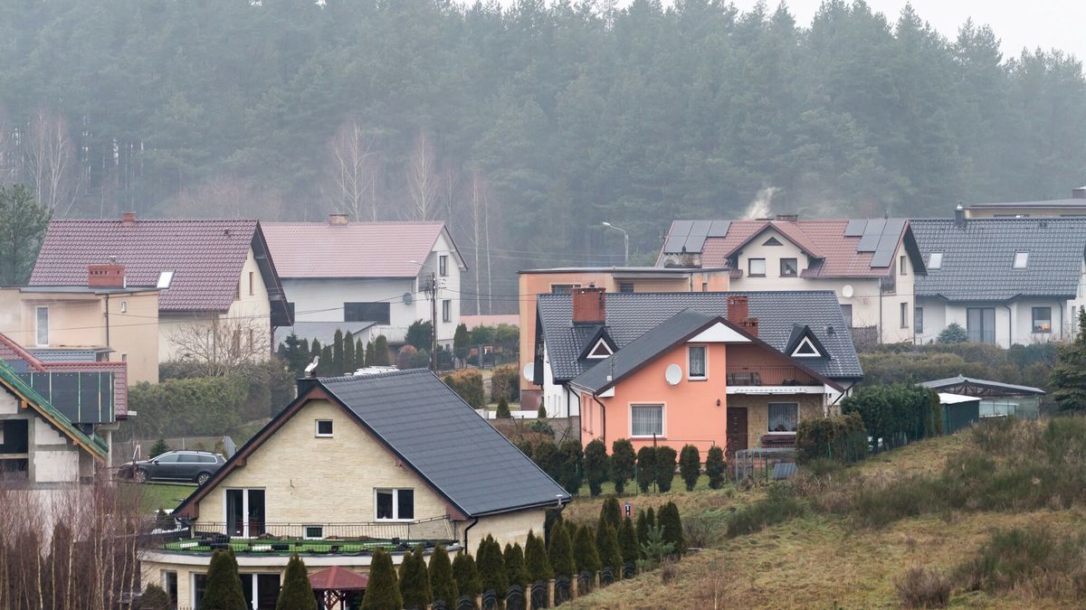 Kopciuchy wci?? kopc?
21.12.2022 Robakowo Domy Dym z komina
Fot. Wojciech Strozyk/REPORTER
Wojciech Strozyk/REPORTER