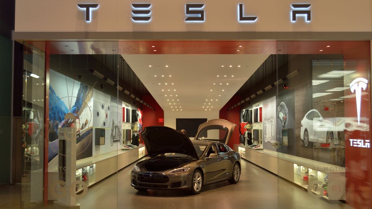 Wartość biznesu Tesli rośnie w zastraszającym tempie.