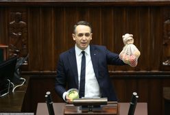 Awantura w Sejmie. Na sali okrzyki: "Targowica!", "gdzie jest kasa?"