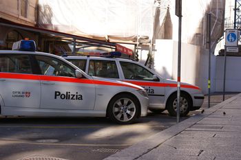 Polak skazany w Szwajcarii. Udawał policjanta