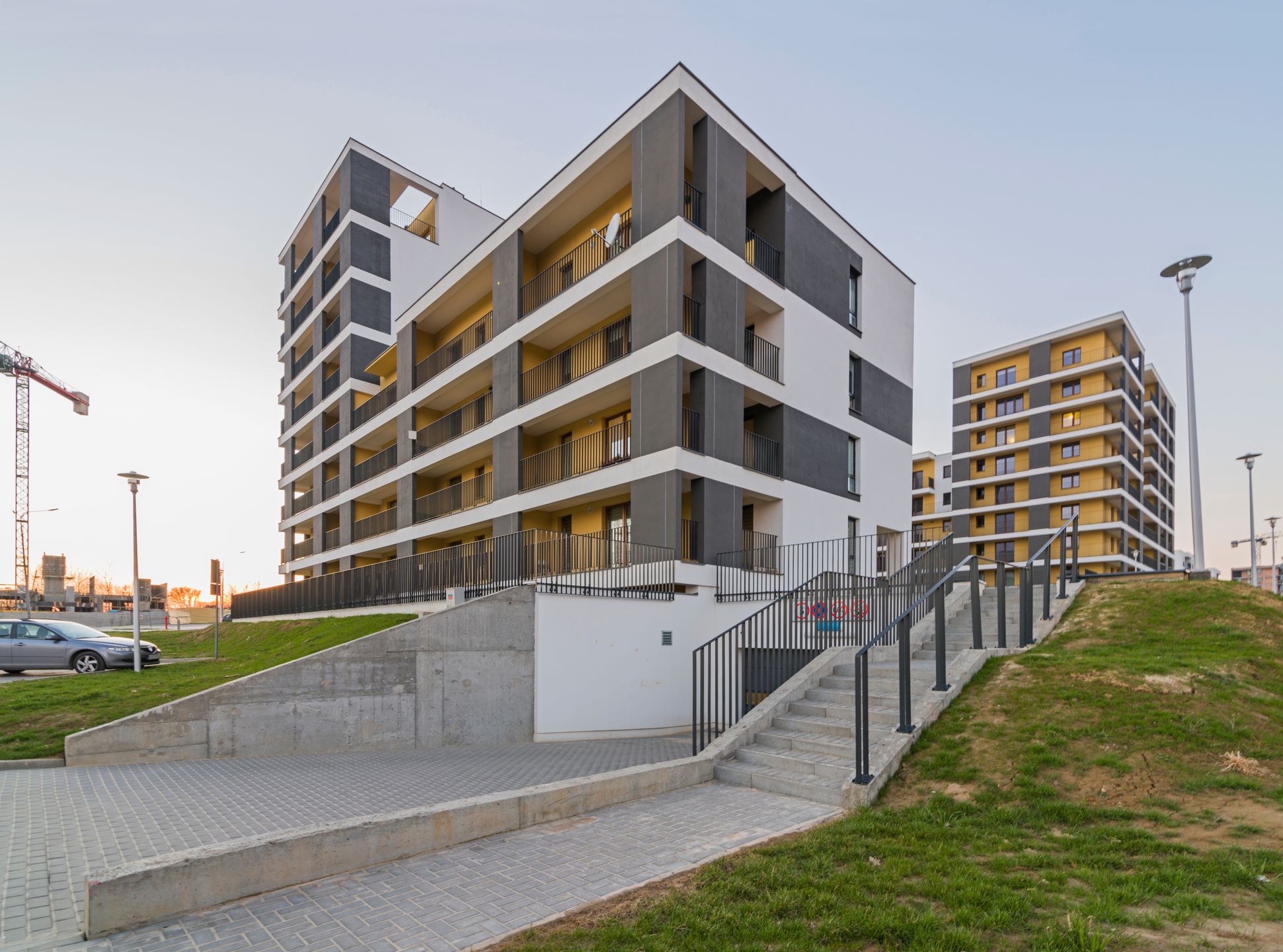 Rafal Chojnacki
blok wielorodzinny, budynek, mieszkania, architektura, elewacja, mieszkalne, budowa, biura, mieszkaniowy, balkon, droga, ulica, biznes, dom, miejski, apartament, fasada, nowe, projekt, detal, blok, miasto, czynsz, gaz, woda, powierzchnia, budynek wielorodzinny, zakwaterowanie, polska, europa, budownictwo, loggia, mieszkanie w bloku, okna, elegancja, niebo, okienna, nowoczesny budynek, szary, wysoki