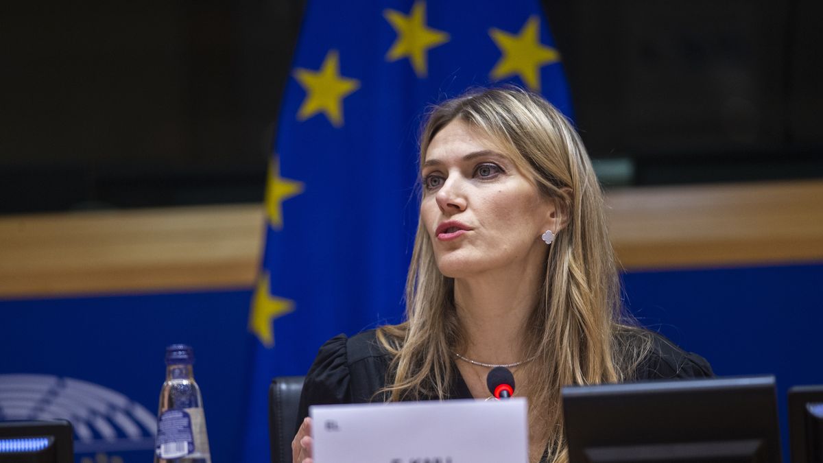 Eva Kaili jest uwikłana w skandal korupcyjny. Ślady mają prowadzić do Kataru (Photo by European Parliament / Pool/Anadolu Agency via Getty Images)