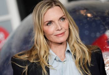 Ma 67 lat. Tak paradowała w Paryżu