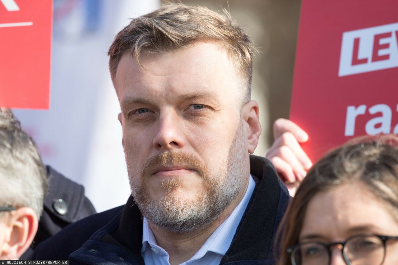 "Zamiast zjeść Hołownię, nakarmili Mentzena". Adrian Zandberg dla WP