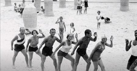Plażowanie w PRL-u. Czy jeszcze cokolwiek pamiętasz?