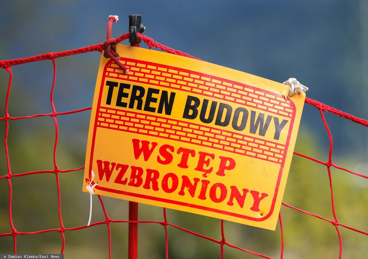 Tczew. Zawaliła się część budowanego marketu 