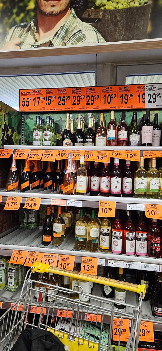 biedronka, promocje, alkohol