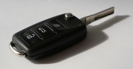 Nikt nie zgłosił się po te auta. Volkswagen i renault trafią na sprzedaż