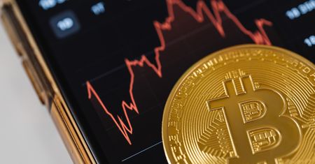 Bitcoin z rekordowym wynikiem. Kurs przebił 20 tys. dolarów