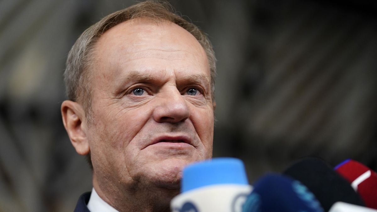 BRUSSELS, BELGIUM - DECEMBER 19:  Donald Tusk Prime Minister of Poland talks with media during the European Council Meeting on December 19, 2024 in Brussels, Belgium. Among the items on the agenda for EU leaders meeting at the European Council is the conflict in Ukraine, developments in the Middle East, and migration. (Photo by Pier Marco Tacca/Getty Images)
