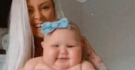 Największe dzieci na TikToku. "Ma 9 miesięcy i waży 14 kg"
