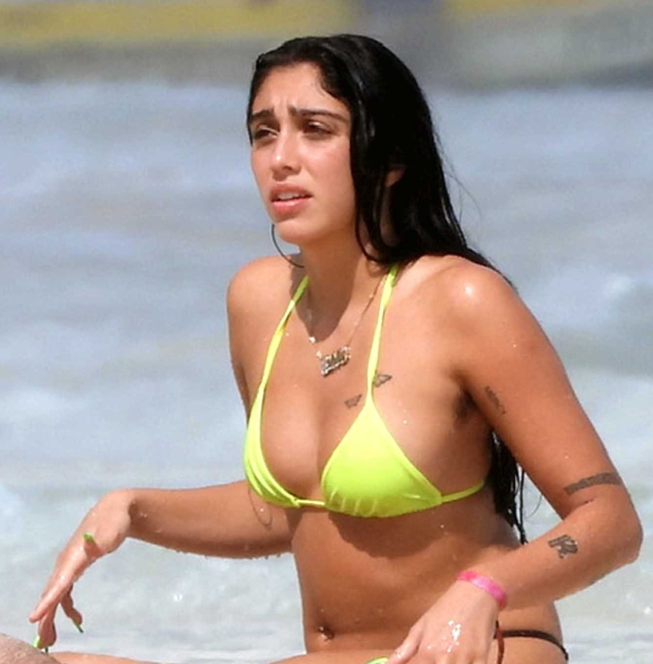 Córka Madonny Lourdes Leon na wakacjach z ukochanym
