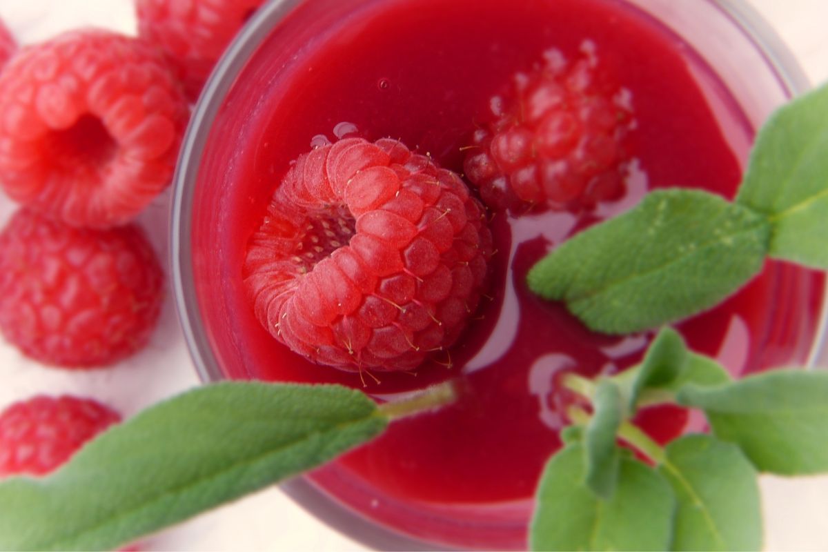 How many raspberries in raspberry syrup? Unfortunately, usually not many.