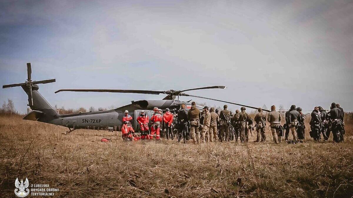 policyjny śmigłowiec Black Hawk