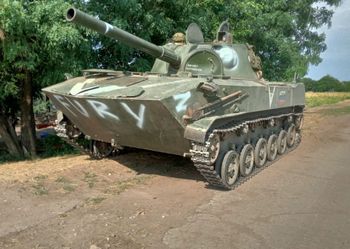 Próbowali ukryć tę broń w budynku. Ukraińcy i tak trafili