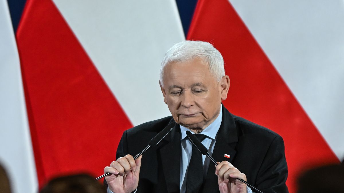 PiS Leader Kaczynski Calls On Supporters For Financial Backing
KRAKOW, POLAND, SEPTEMBER 15: 
Jaroslaw Kaczynski, leader of the opposition Law and Justice (PiS) party, addresses the crowd during a meeting with supporters in Krakow, Lesser Poland Voivodeship, Poland, on September 15, 2025. 
As part of the tour, Kaczynski calls on supporters for financial contributions aimed at, among other things, "saving democracy in the country" and organizing an anti-illegal migration march in Warsaw on October 11. (Photo by Artur Widak/NurPhoto via Getty Images)
NurPhoto
october 11, tour, march, anti-illegal migration, pis, saving democracy, financial contributions, law and justice party, supporters, opposition leader, warsaw. gesture, law and justice - political party