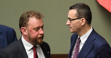 Koronawirus w Polsce. Jak z epidemią poradził sobie rząd? Badanie CBOS