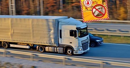 Zatrzymali 25 tys. kg ryżu. Dokonali odrażającego odkrycia
