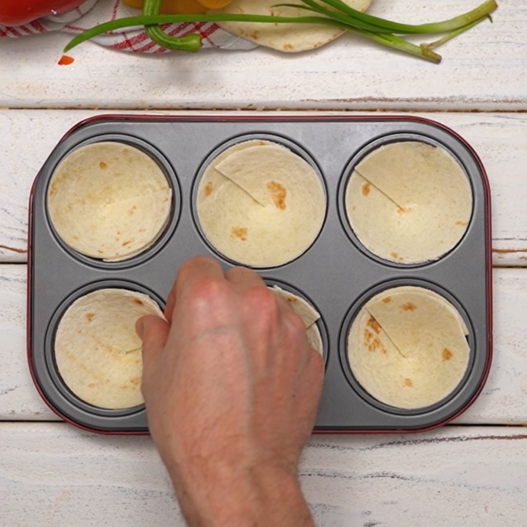 Mini stożki układam w formie na muffinki