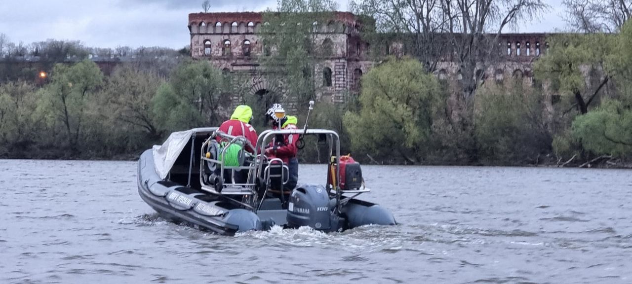 Grupa Specjalna Płetwonurków RP podczas działań poszukiwawczych na Wiśle