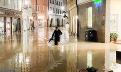 Powodzie w Austrii. Ulice miast jak rwące rzeki