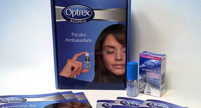 Internautki i blogerki testują spray do powiek Optrex